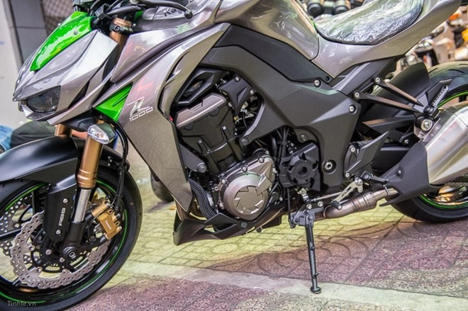 Hình ảnh kawasaki z1000 2014 giá gần 600 triệu tại việt nam