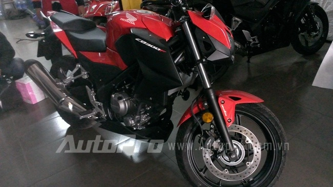 Honda cb300f đầu tiên tại hà nội ảnh chi tiết