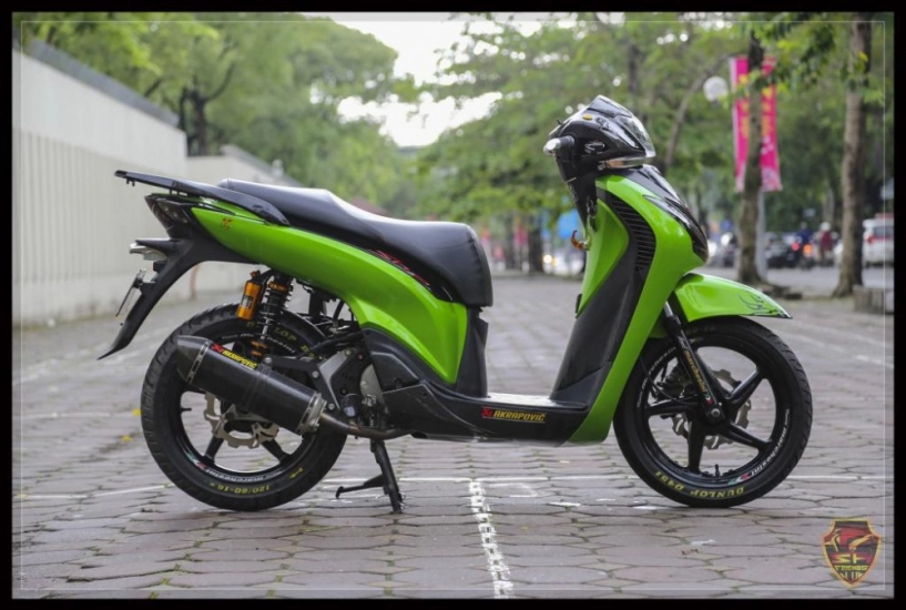 Honda sh - còn non và xanh lắm