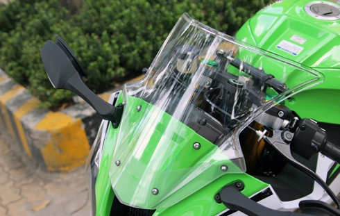 Kawasaki ninja zx-10r 2015 vừa cập cảng sài gòn