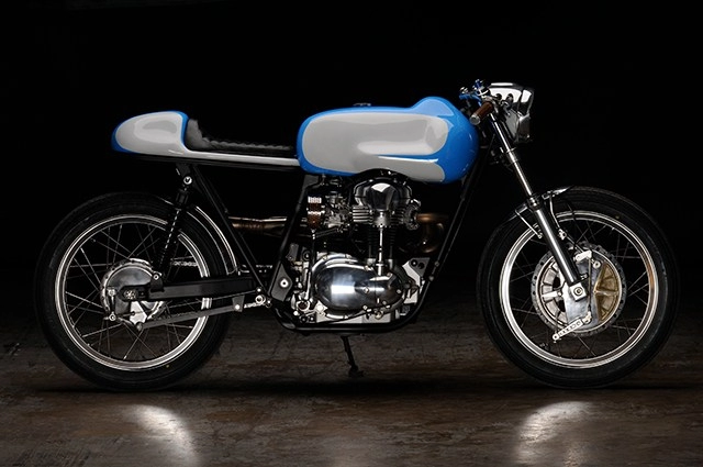 Kawasaki w650 độ cafe racer có bình xăng quá độc