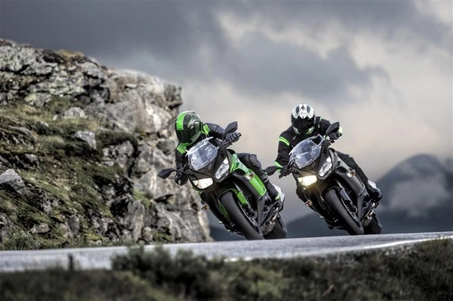 Kawasaki z1000sx 2015 vừa trình làng với giá bán gần 330 triệu đồng