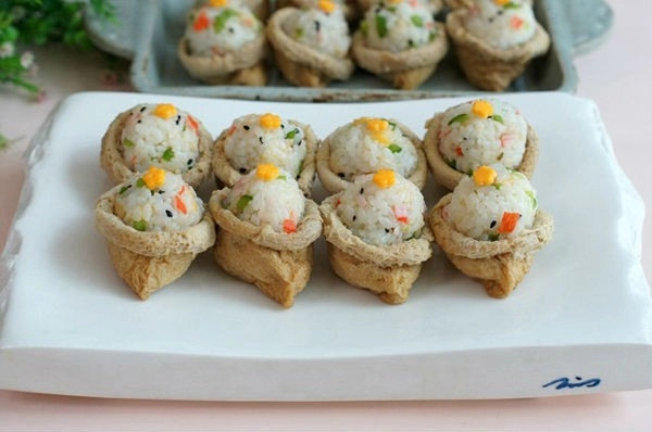 Lạ miệng thơm ngon sushi đậu hũ chiên kiểu hàn