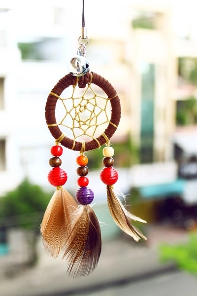 Làm móc điện thoại dream catcher cho nàng lãng mạn