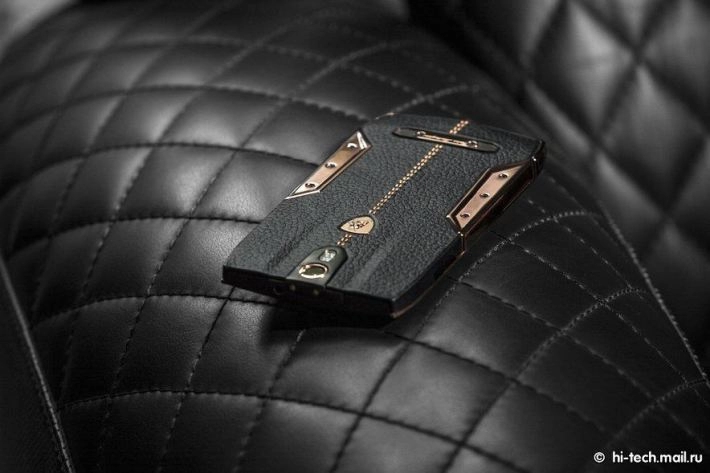 Lamborghini ra mắt smartphone tauri 88 chạy android giá 6000usd