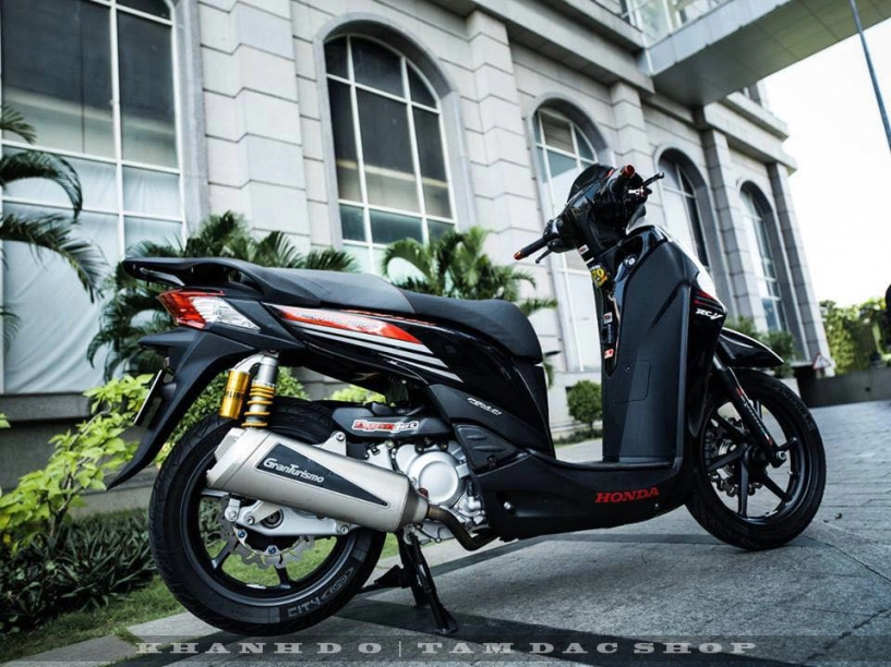 Sh300i đậm chất chơi của bikers sài gòn - đam mê là bất tận