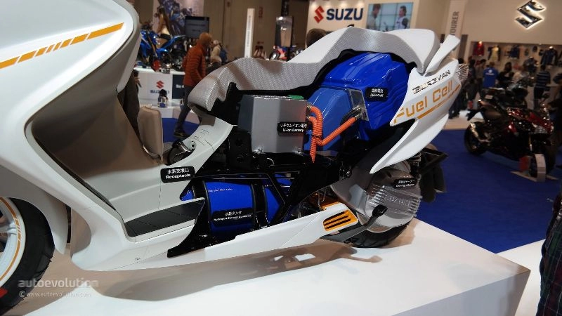 Suzuki burgman mẫu xe tay ga điện xuất hiện tại eicma 2014