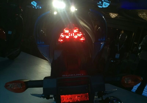 Suzuki gixxer 150 chính thức ra mắt tại ấn độ