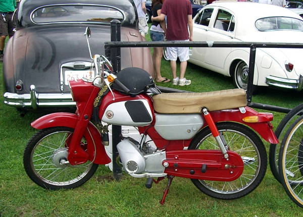 Tìm hiểu sơ lược về chiếc xe máy xưa cũ hiệu bridgestone