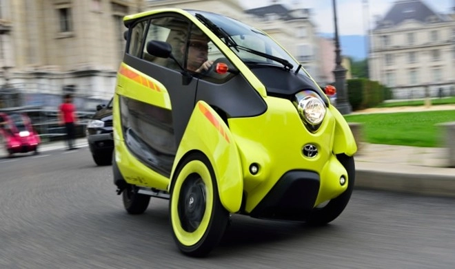 Toyota i-road ev chiếc xe điện 3 bánh với giá thuê không tưởng