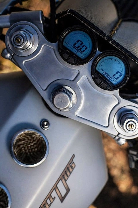 Yamaha virago 535 motor lấy cảm hứng từ chiến đấu cơ