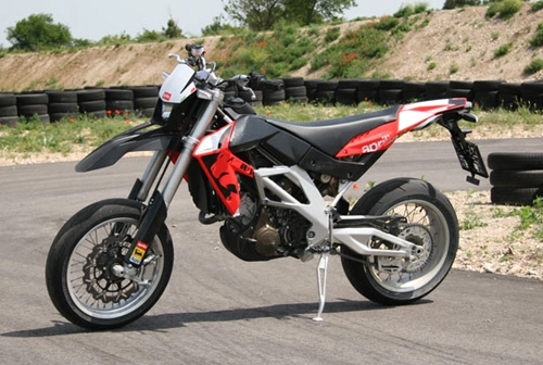 10 chiếc supermoto được ưa chuộng nhất trên thế giới