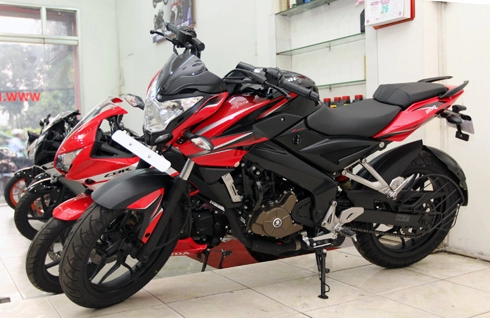 Bajaj pulsar 200ns mẫu xe mô tô giá rẽ chỉ 80 triệu đồng tại vn