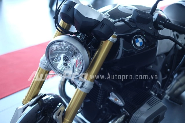 Cận cảnh bmw r nine t chính hãng giá 598 triệu đồng tại vn