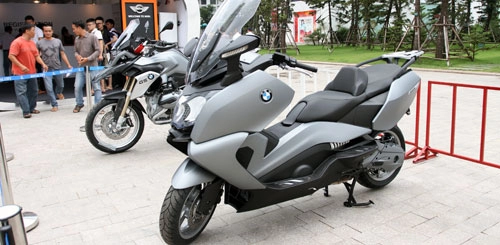 Cận cảnh cặp đôi hoàn hảo bmw r1200gs và c650gt