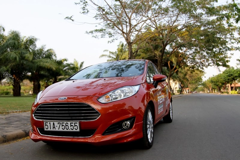 Cận cảnh ford fiesta ecoboost 2014 tại việt nam