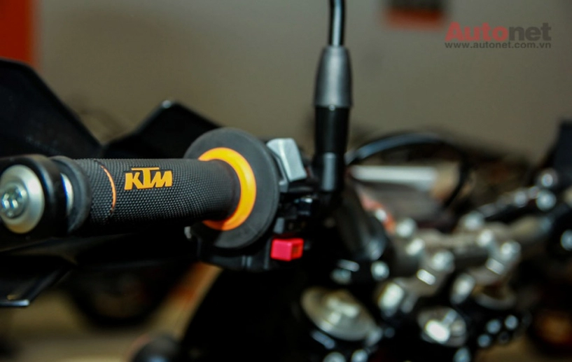 Cận cảnh ktm enduro 690 r 2014 đầu tiên tại việt nam