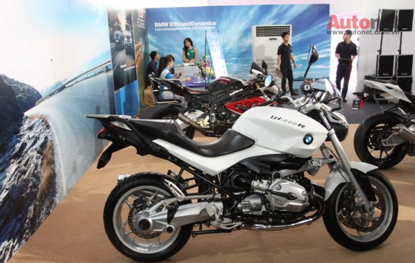 Cận cảnh r1200r được trưng bày tại bmw world xpo 14