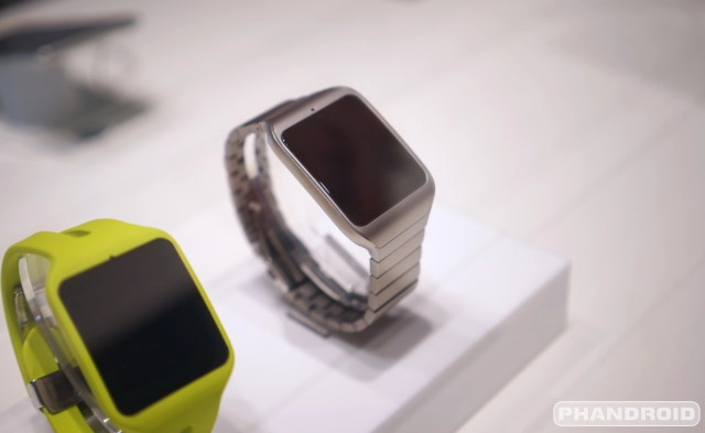 ces 2015 nhĩn kĩ hơn vẻ đẹp của sony smartwatch 3 bản kim loại