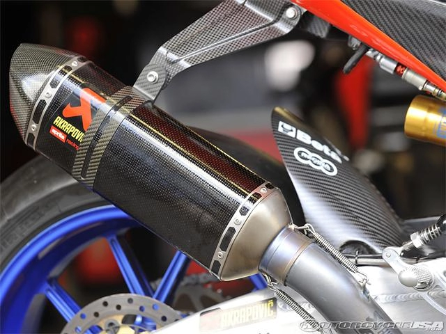 Chùm ảnh aprilia racing rsv4r world superbike