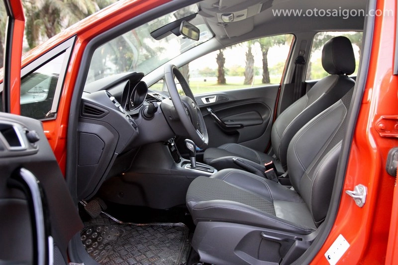 Ford fiesta ecoboost động cơ 3 xi-lanh