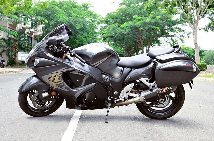 Hayabusa độ kiểu touring đầu tiên ở việt nam