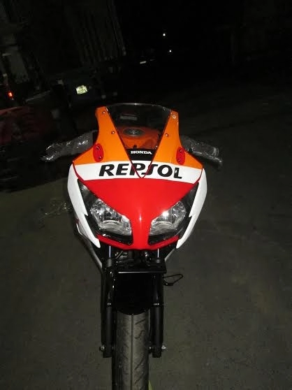 Honda cbr150r 2015 bản repsol đã có mặt tại hà nội