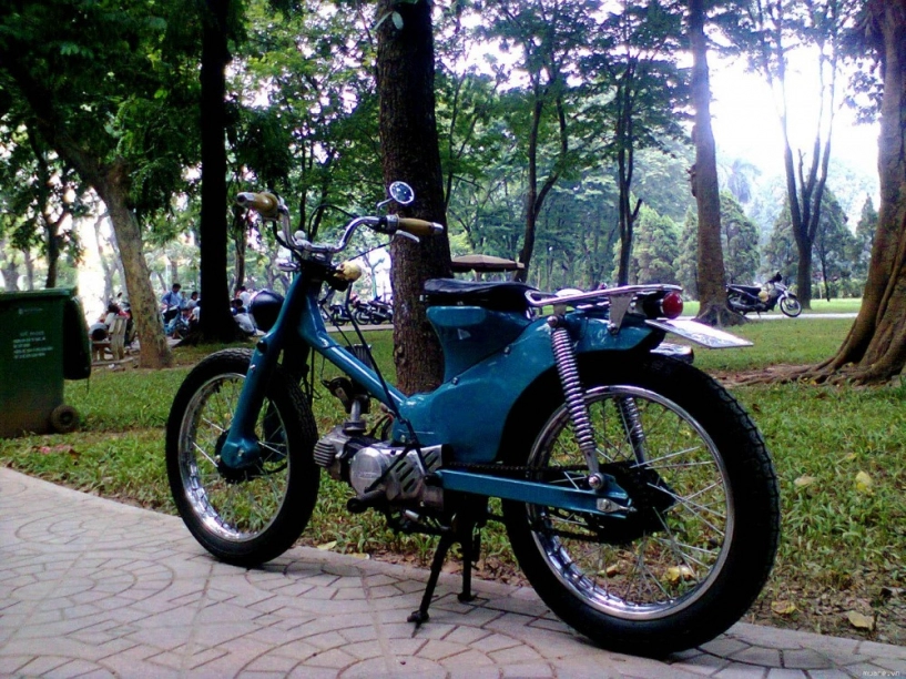 Honda cub độ phong cách bobber đẹp từng centimet