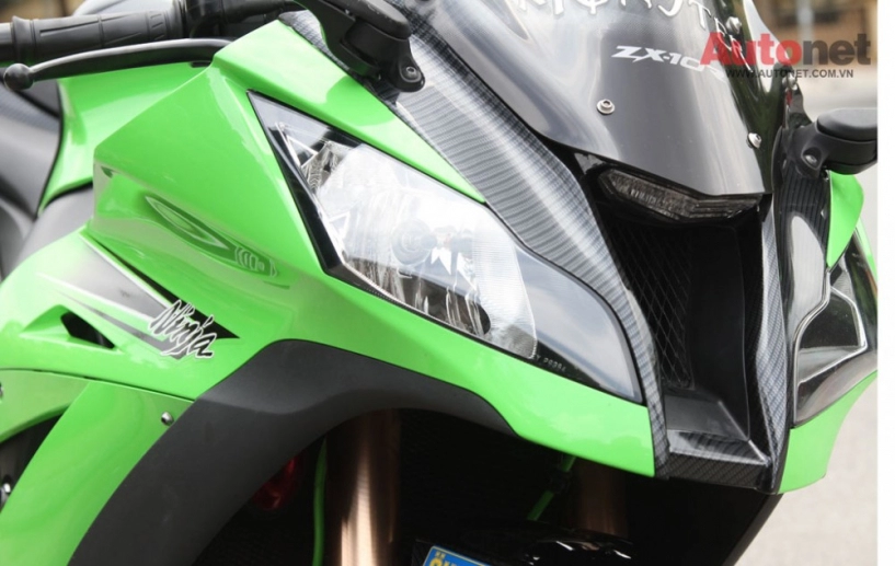 Kawasaki ninja zx-10 một trong những kẻ dẫn đầu về tốc độ