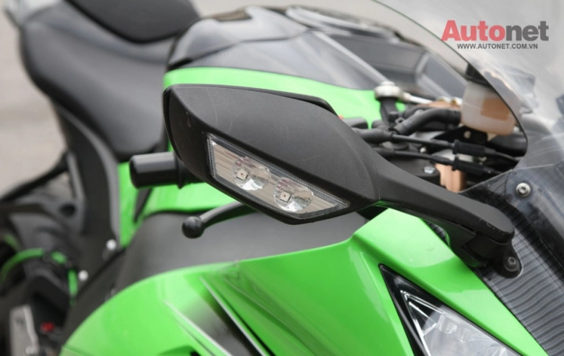 Kawasaki ninja zx-10 một trong những kẻ dẫn đầu về tốc độ