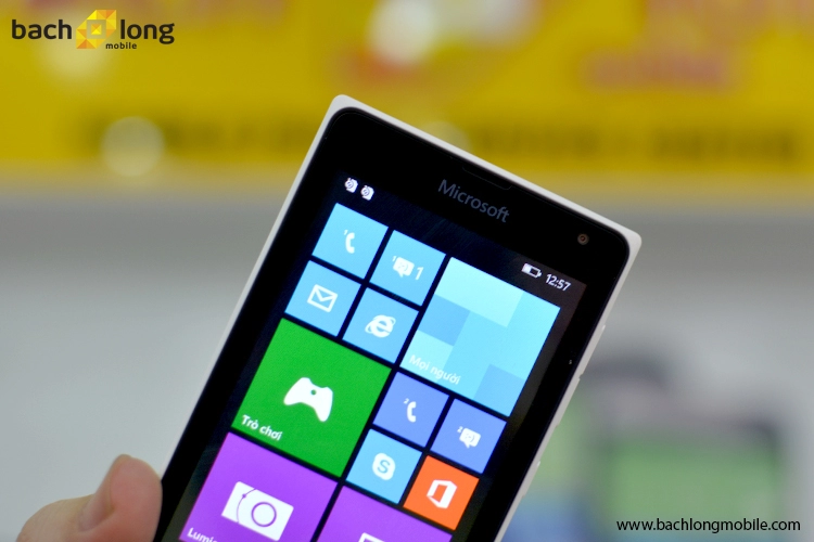 Khui hộp microsoft lumia 435 tại bạch long mobile