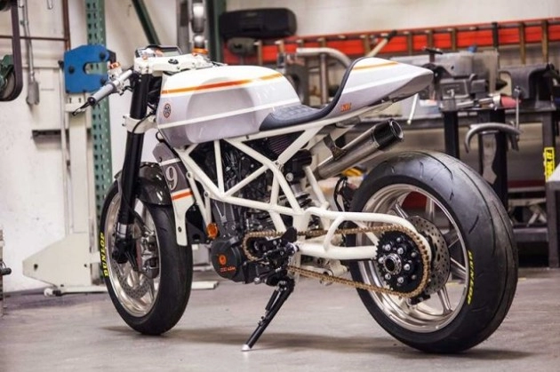 Ktm 690 enduro r độ lạ với phong cách cafe racer