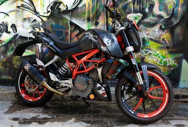 Ktm duke 390 phong cách nổi loạn cùng phiên bản joker