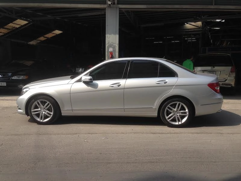 Mercedes c-class w204 đẹp hơn khi độ bodykit c63 amg