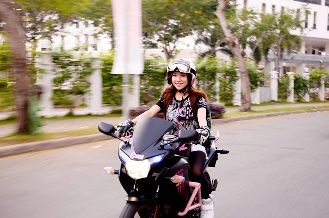 Những nữ biker việt cá tính đam mê xe pkl