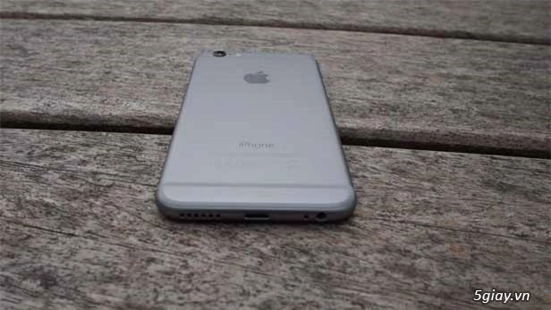 So sánh điểm thiệt hơn của htc one e8 với siêu phẩm iphone 6