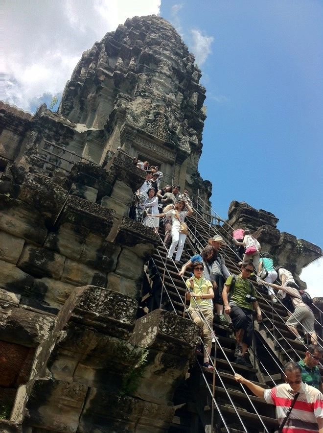 Trên đỉnh thiên đường angkor wat