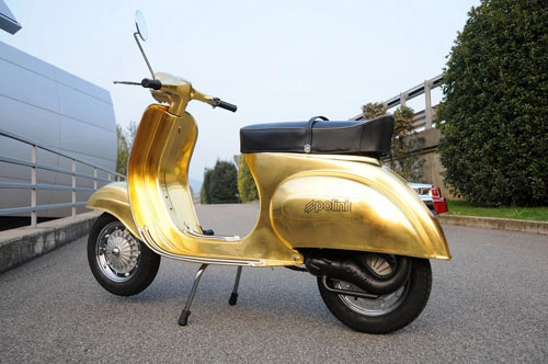 Vespa polini với dàn áo dát vàng 23k