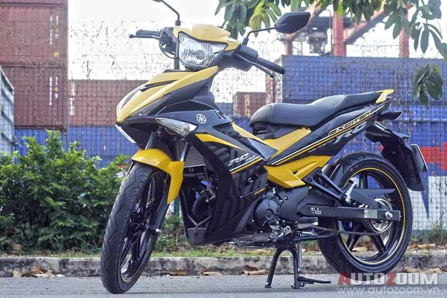 Yamaha exciter 150 khoe dáng cùng nắng nhẹ sài gòn