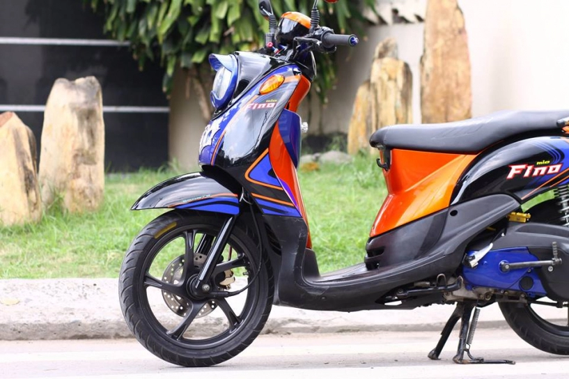 Yamaha fino kiểng nhẹ mà hơi bị lung linh