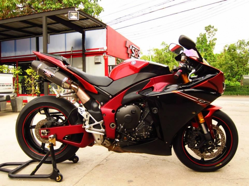 Yamaha r1 2009 kiếp đỏ đen - vẻ đẹp khó cưỡng