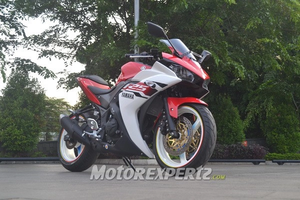 Yamaha r25 độ của 1 biker indo