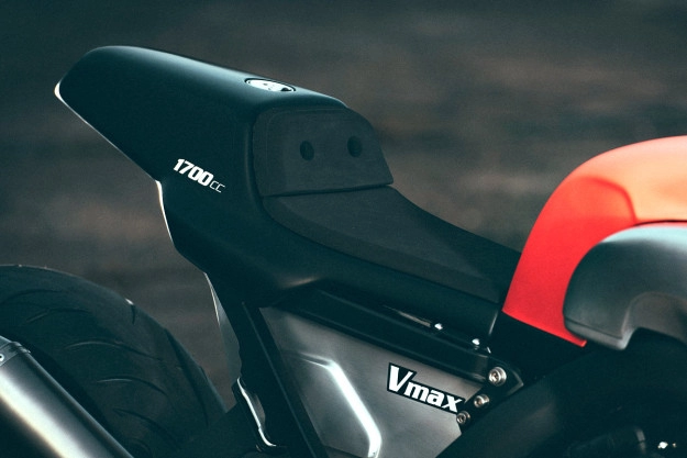 Yamaha v-max độ siêu ngầu với phong cách cafe racer