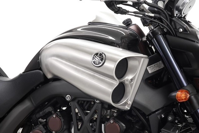 Yamaha vmax carbon special edition phiên bản đặc biệt