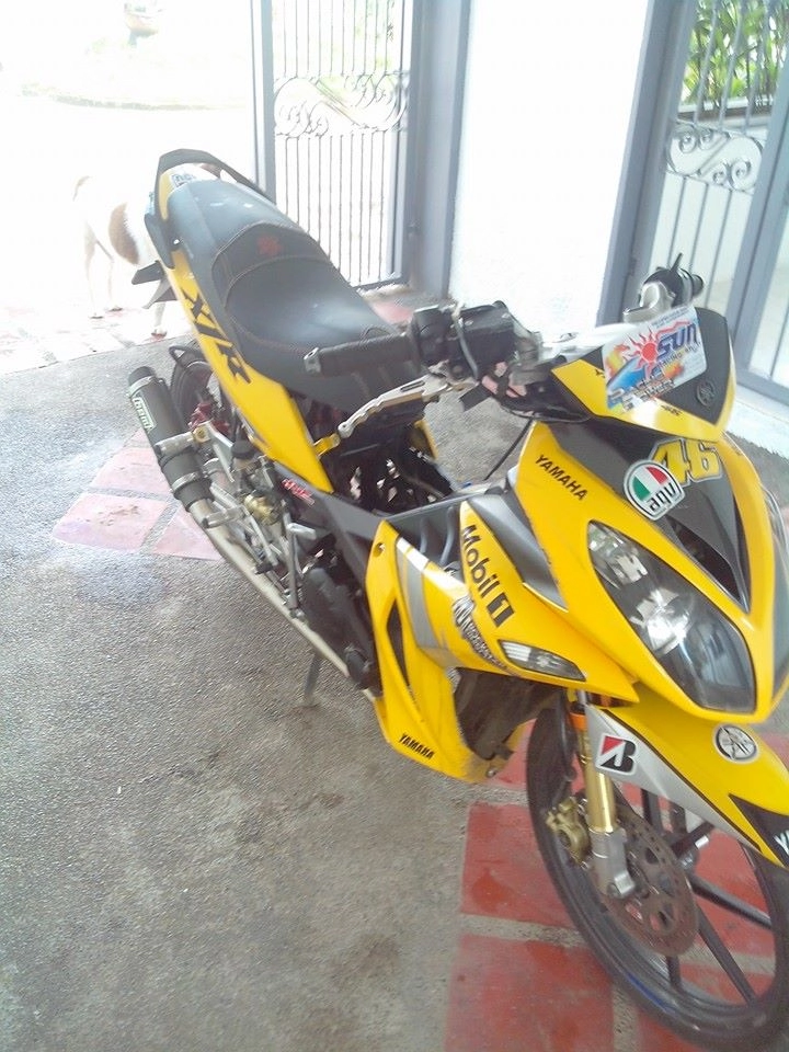 Yamaha x1r vàng chóe