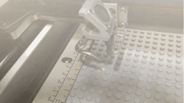 Biến macbook thành một khối lego siêu bự