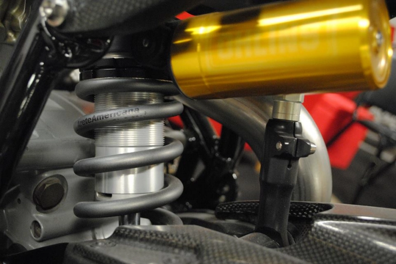 Ducati 999 phiên bản carbon fiber