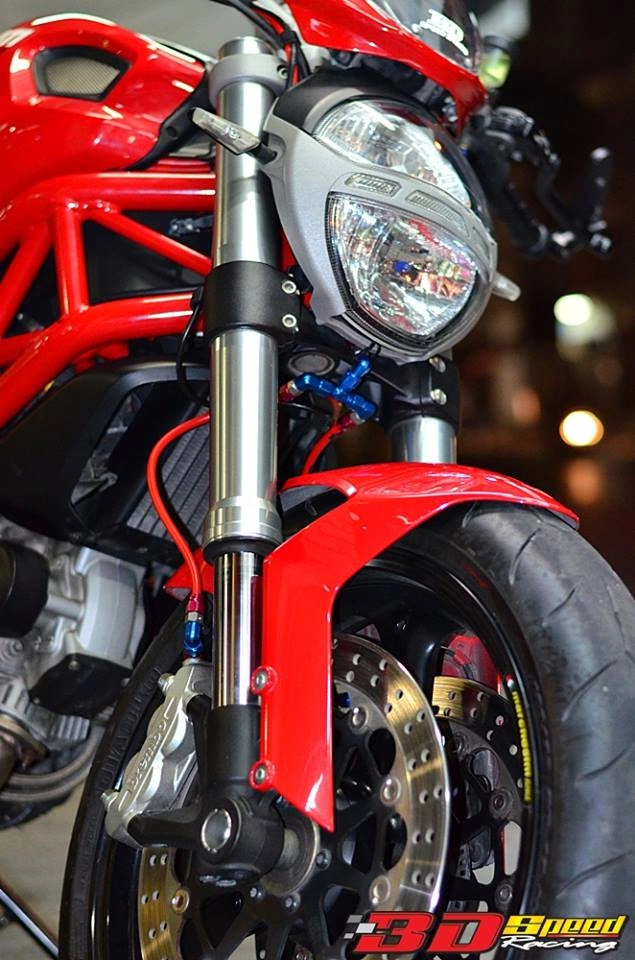 Ducati monster 795 độ sành điệu bên đất thái