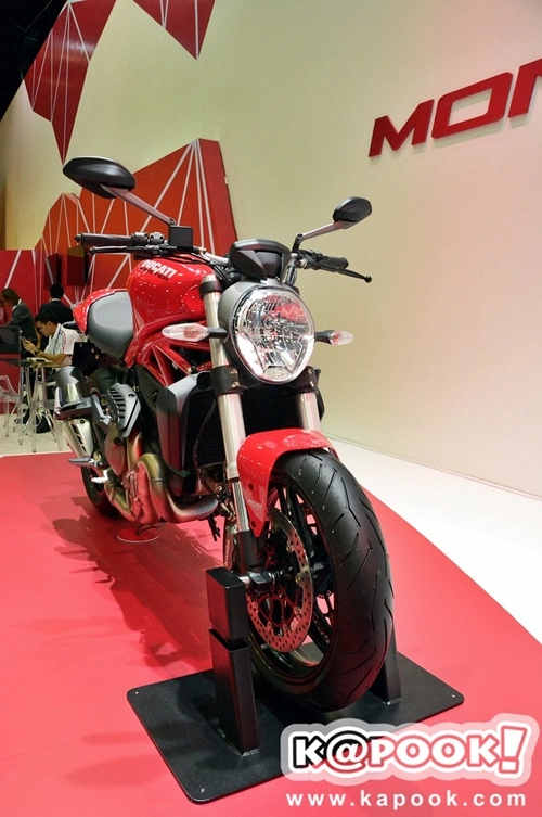 Ducati monster 821 trình làng tại thái lan