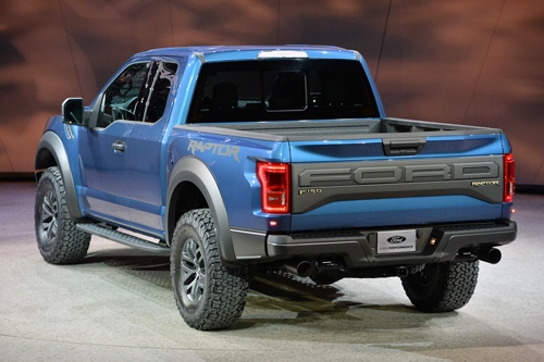 Ford f-150 raptor tay chơi off-road đậm chất mỹ